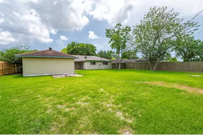 1115 Newport Boulevard, League City, TX 77573 - Photo 30