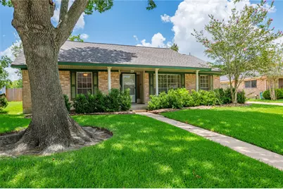 1115 Newport Boulevard, League City, TX 77573 - Photo 4