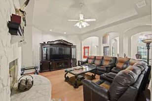 199 Holly Ln, New Caney, TX 77357 - Photo 8