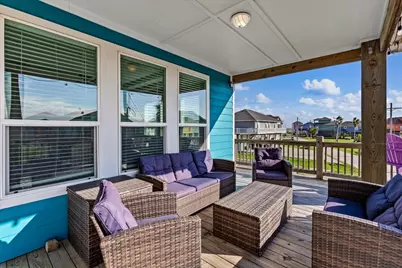940 Driftwood Drive, Crystal Beach, TX 77650 - Photo 8