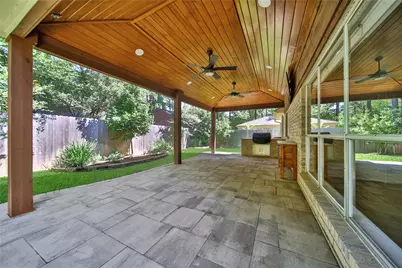 10 Still Corner Place, The Woodlands, TX 77381 - Photo 16
