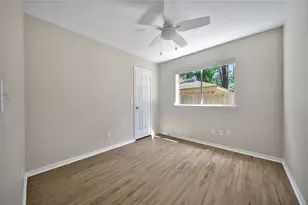 10 Still Corner Pl, The Woodlands, TX 77381 - Photo 12