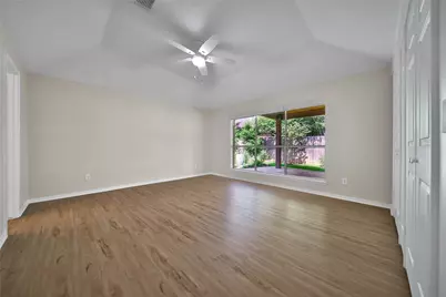 10 Still Corner Place, The Woodlands, TX 77381 - Photo 8