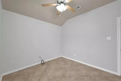 1002 Oak Glen Drive, Conroe, TX 77378 - Photo 18