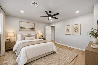 12006 Ashcroft Drive, Houston, TX 77035 - Photo 20