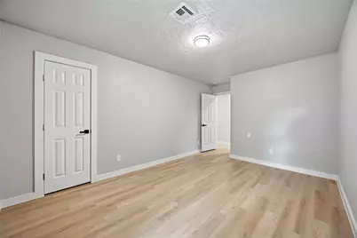 12006 Ashcroft Drive, Houston, TX 77035 - Photo 26