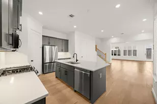 946 Judiway St, Houston, TX 77018 - Photo 4