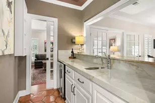 18607 Point Lookout Dr, Nassau Bay, TX 77058 - Photo 18