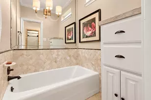 18607 Point Lookout Dr, Nassau Bay, TX 77058 - Photo 36