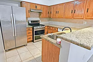 12212 Coppertree Ln, Houston, TX 77035 - Photo 6