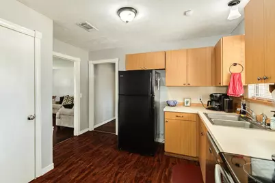 2109 N Tinsley Street, Angleton, TX 77515 - Photo 16