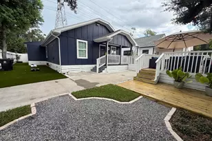 1602 Luzon St, Houston, TX 77009 - Photo 1