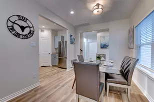 7134 Eastwood St, Houston, TX 77021 - Photo 2