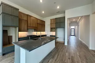 910 Hilltop View Ln, League City, TX 77546 - Photo 2