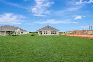 213 Dunovant Dr, Sealy, TX 77474 - Photo 24