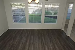 83 W Twinvale Loop, The Woodlands, TX 77384 - Photo 8