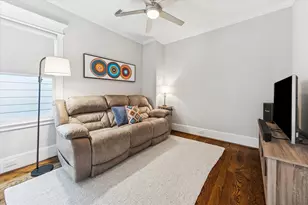 209 W 24th St, Houston, TX 77008 - Photo 26