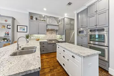 209 W 24th Street, Houston, TX 77008 - Photo 10