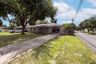 10502 Bessemer St, Houston, TX 77034 - Photo 18
