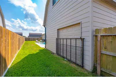 2110 Wikiup Street, Dickinson, TX 77539 - Photo 38