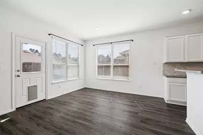 9310 Victoria Valley Court, Houston, TX 77365 - Photo 16