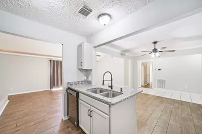 22203 Fincastle Drive, Katy, TX 77450 - Photo 12