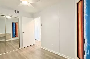 6102 Seawall Blvd, Galveston, TX 77551 - Photo 8
