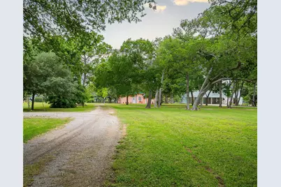 357 County Road 296, Sargent, TX 77414 - Photo 22