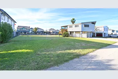 191 Barracuda, Bayou Vista, TX 77563 - Photo 1