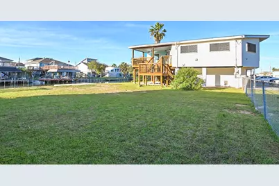 191 Barracuda, Bayou Vista, TX 77563 - Photo 10