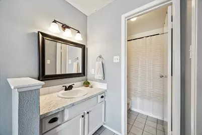 18515 Egret Bay Boulevard #808, Webster, TX 77058 - Photo 8