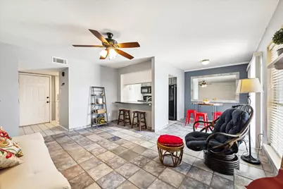 18515 Egret Bay Boulevard #808, Webster, TX 77058 - Photo 2