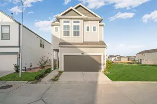 11407 W Blossom Square St, Houston, TX 77047 - Photo 2