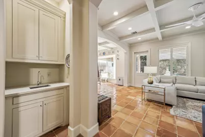 52 Briar Hollow Lane #E, Houston, TX 77027 - Photo 14