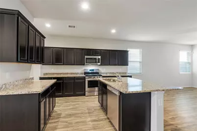 7035 Bonaire Vista Lane, Conroe, TX 77304 - Photo 10