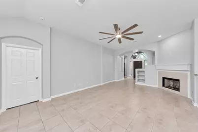 1819 Misty Falls Lane, Richmond, TX 77406 - Photo 8