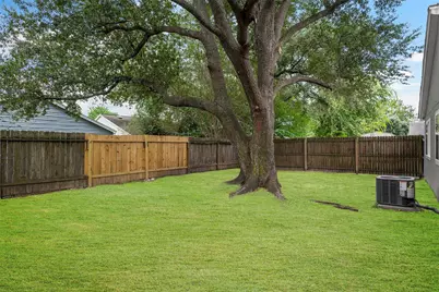 7606 Pepperbrook Drive, Houston, TX 77041 - Photo 6