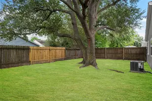 7606 Pepperbrook Dr, Houston, TX 77041 - Photo 6