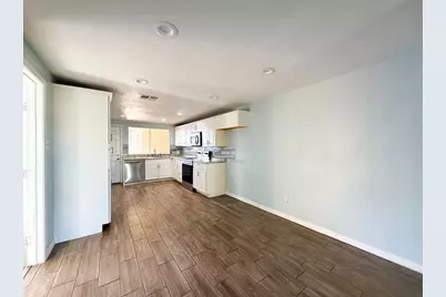 13175 Clarewood Drive, Houston, TX 77072 - Photo 8