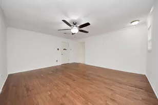 8227 Ivan Reid Dr, Houston, TX 77040 - Photo 32