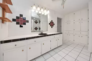 8227 Ivan Reid Dr, Houston, TX 77040 - Photo 34