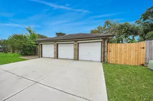 8227 Ivan Reid Dr, Houston, TX 77040 - Photo 40