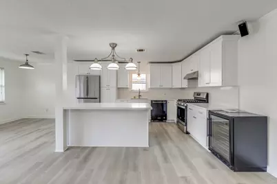 6903 Alderney Drive, Houston, TX 77055 - Photo 10