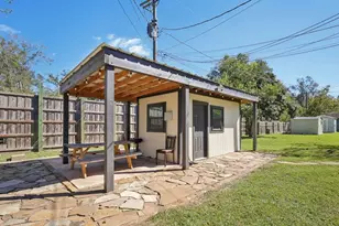 201 S Kansas Ave, League City, TX 77573 - Photo 14