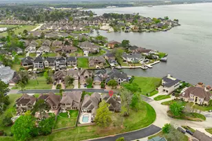 12319 Pebble View Dr, Conroe, TX 77304 - Photo 2