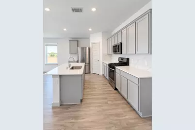 1830 Plantation Place, Baytown, TX 77523 - Photo 6