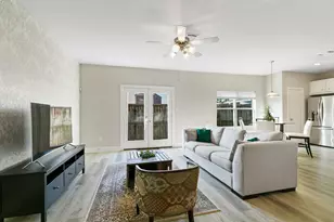 3739 Main Poplar Dr, Houston, TX 77025 - Photo 10