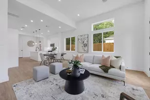 3107 Stonewall St, Houston, TX 77020 - Photo 1