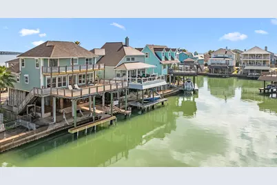 219 Lokai Street, Tiki Island, TX 77554 - Photo 46