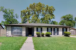 17623 Huntersglen Cir, Humble, TX 77396 - Photo 1